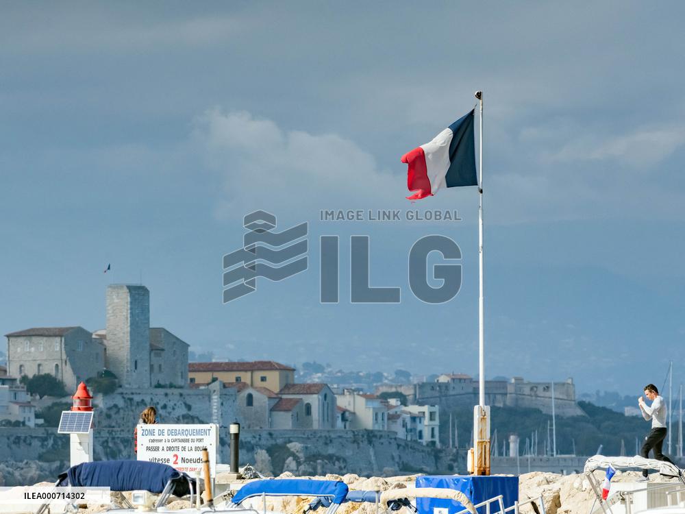 Lockdown in the Alpes Maritimes