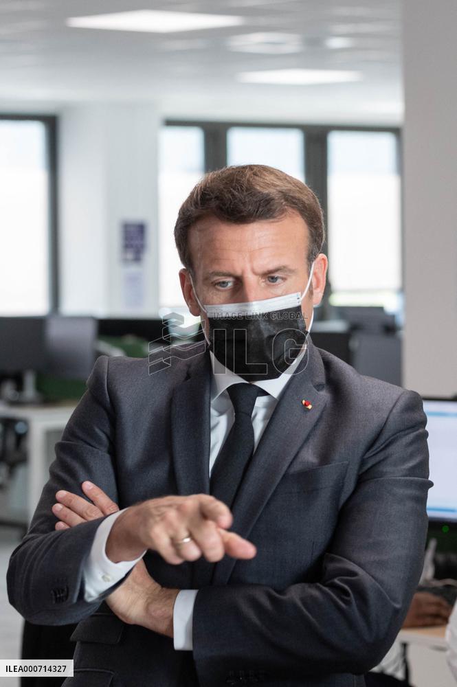 Macron visits a Social security insurance center - Creteil