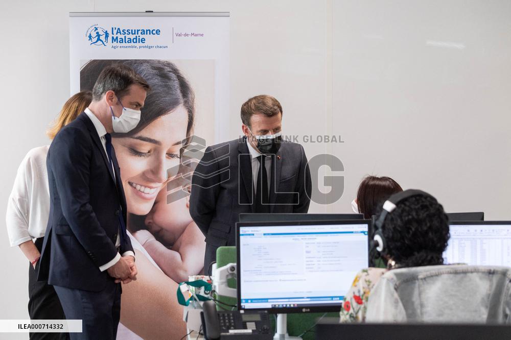 Macron visits a Social security insurance center - Creteil