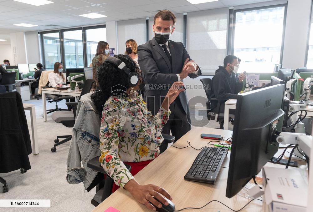 Macron visits a Social security insurance center - Creteil