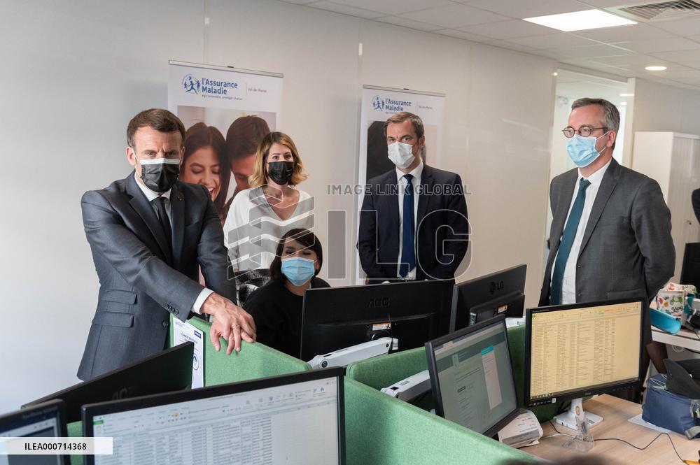 Macron visits a Social security insurance center - Creteil