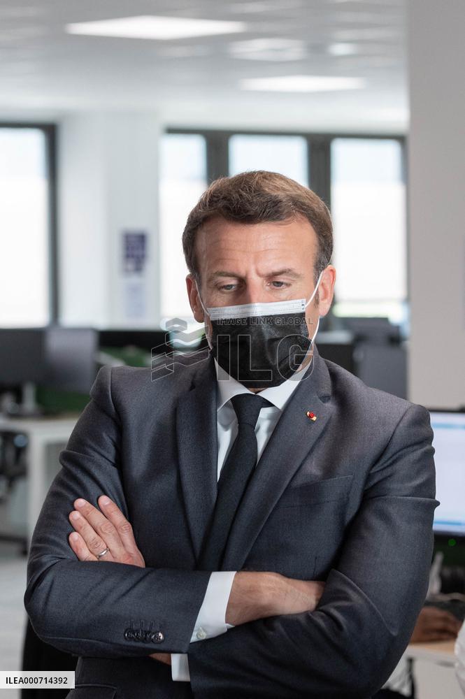 Macron visits a Social security insurance center - Creteil