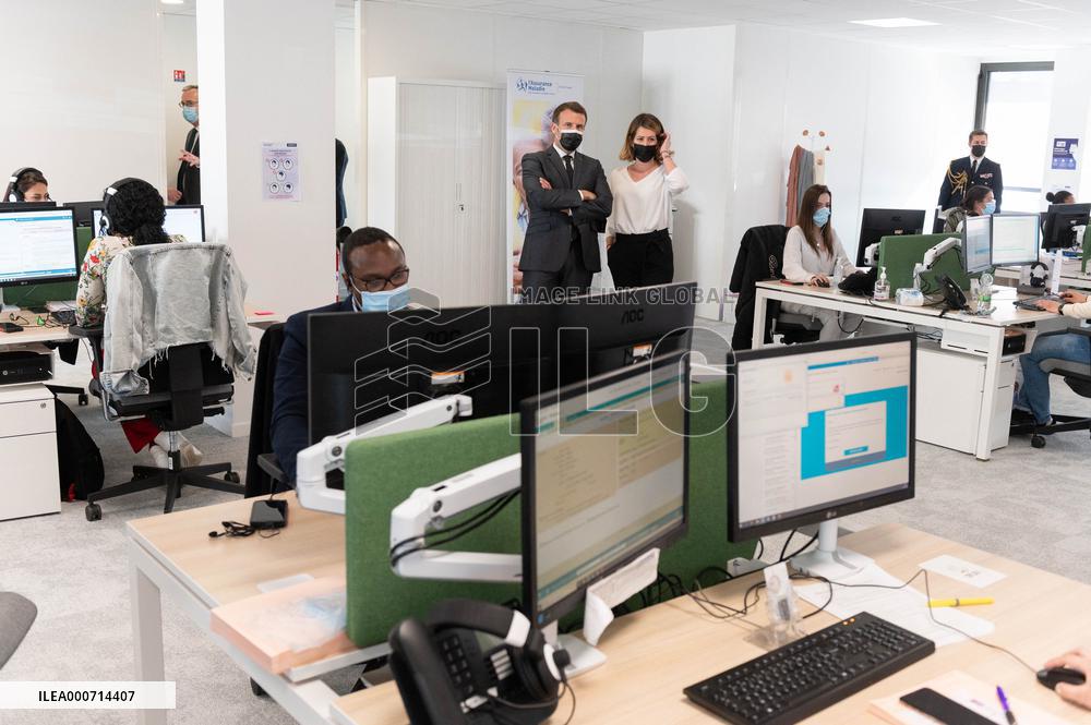 Macron visits a Social security insurance center - Creteil