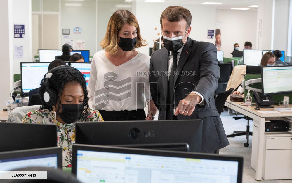 Macron visits a Social security insurance center - Creteil
