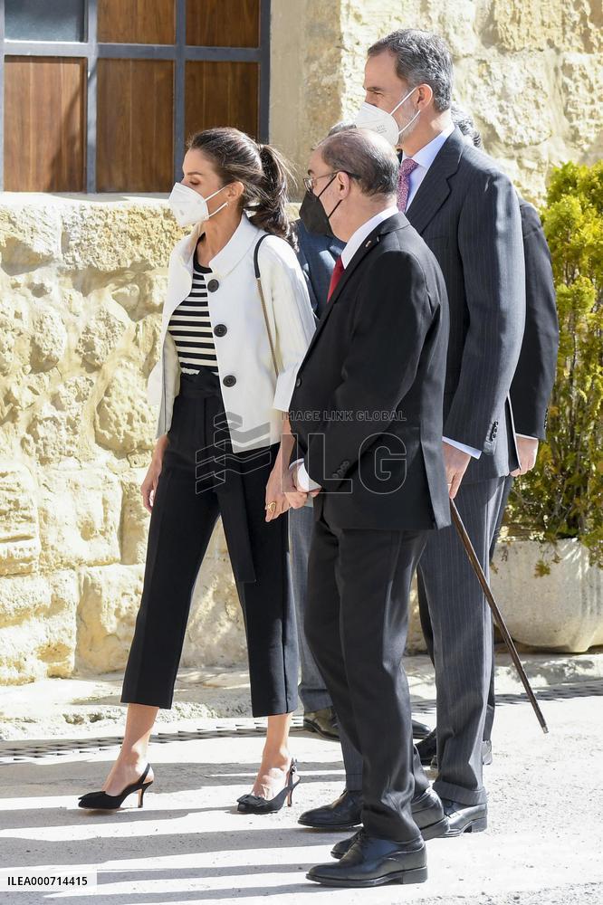 Royals visit the borntown of Francisco de Goya