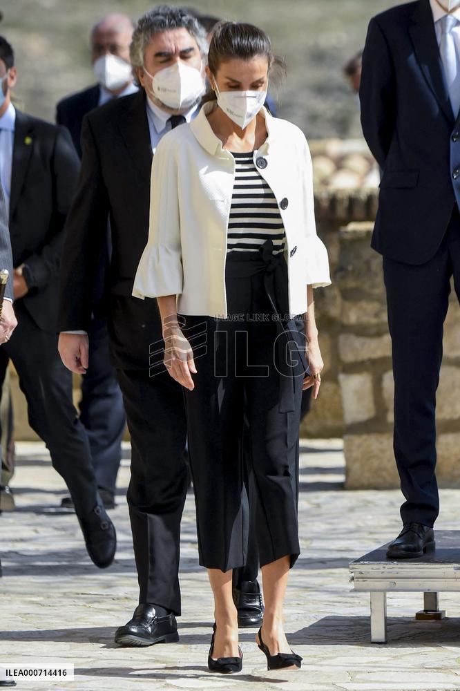 Royals visit the borntown of Francisco de Goya