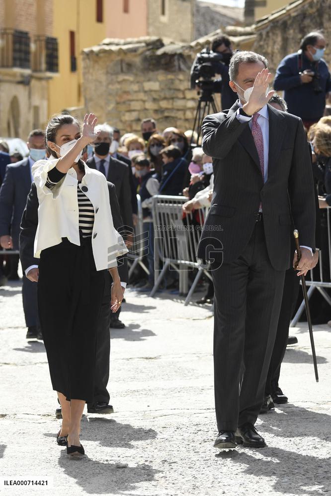 Royals visit the borntown of Francisco de Goya