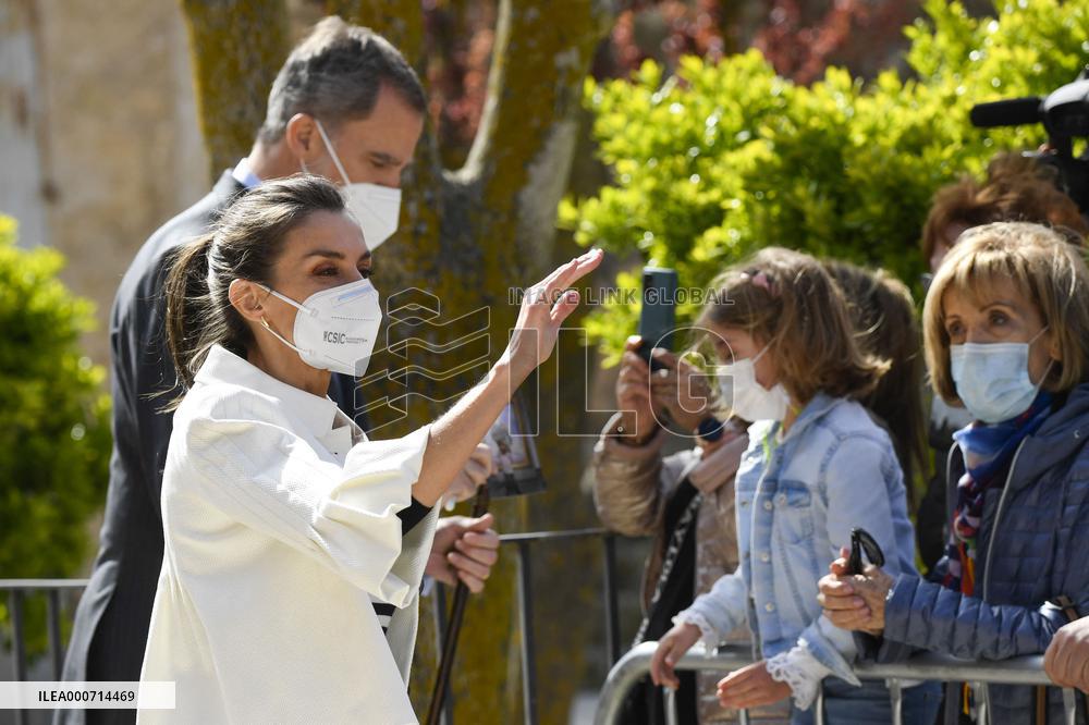 Royals visit the borntown of Francisco de Goya