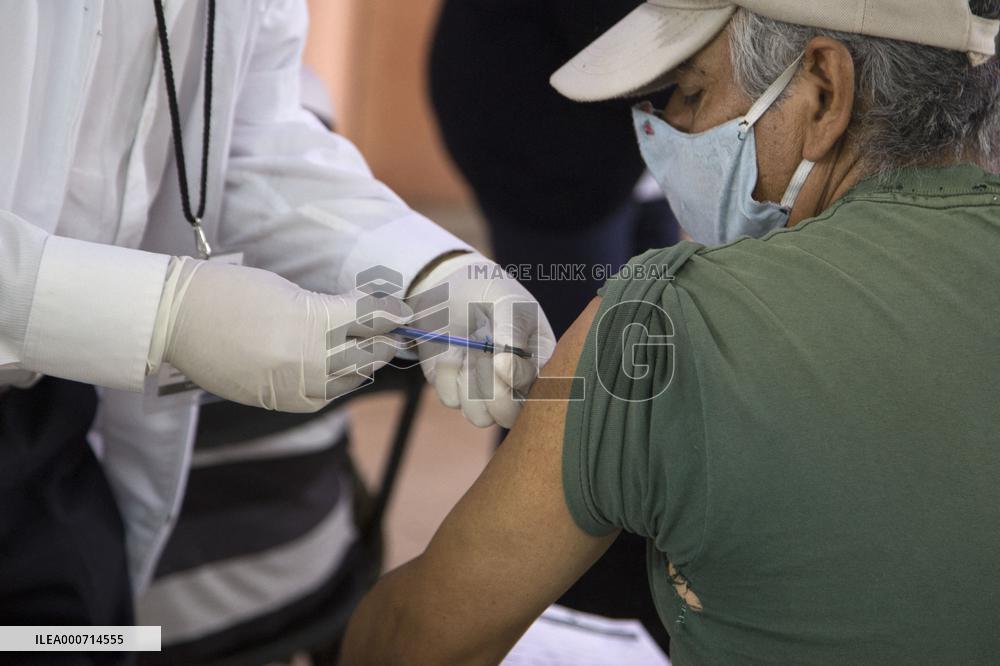 Elderly Get Vaccinated - Mexico