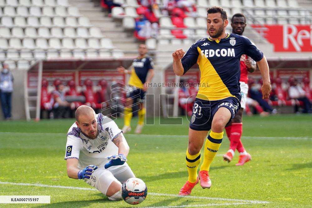 Football - Reims vs Monaco