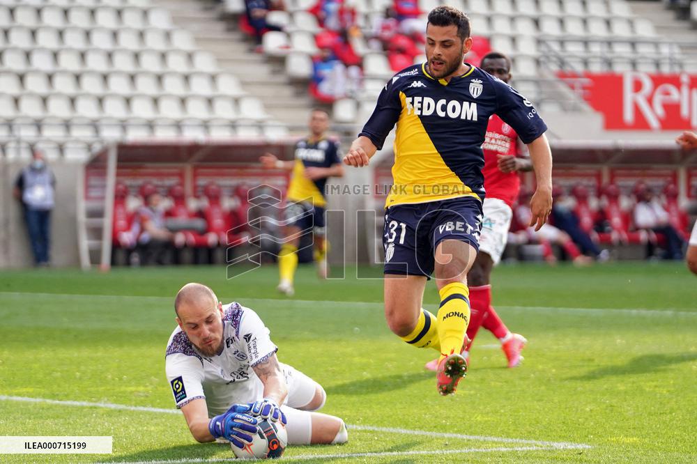 Football - Reims vs Monaco