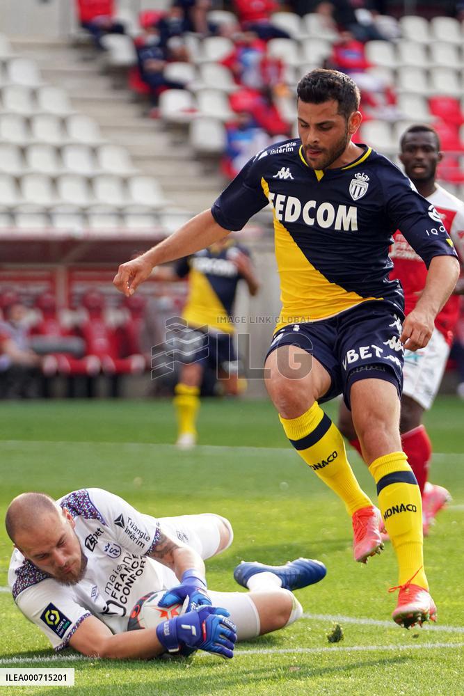 Football - Reims vs Monaco