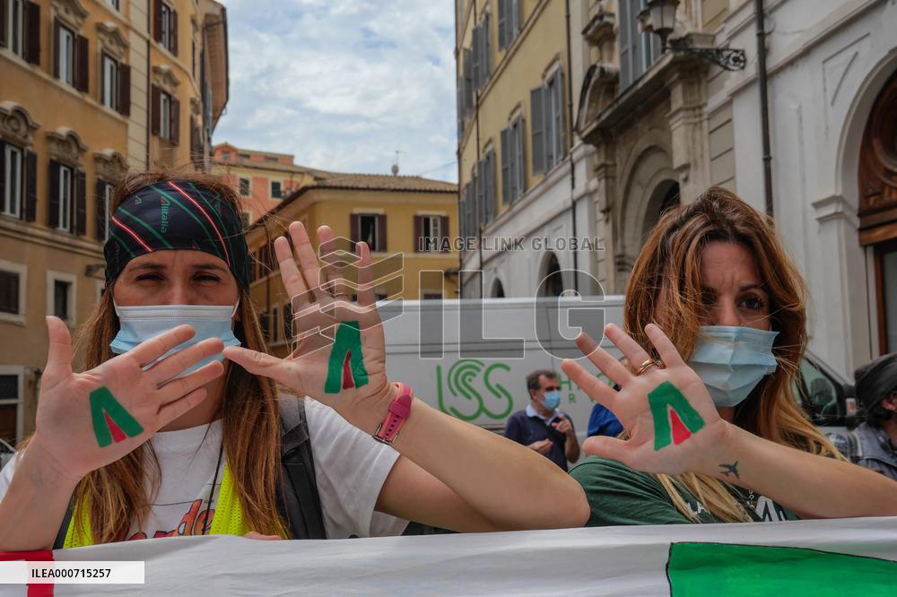 Alitalia Workers Demonstrate - Rome