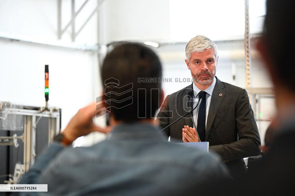 Laurent Wauquiez announces his candidacy in Auvergne-Rhone-Alpes