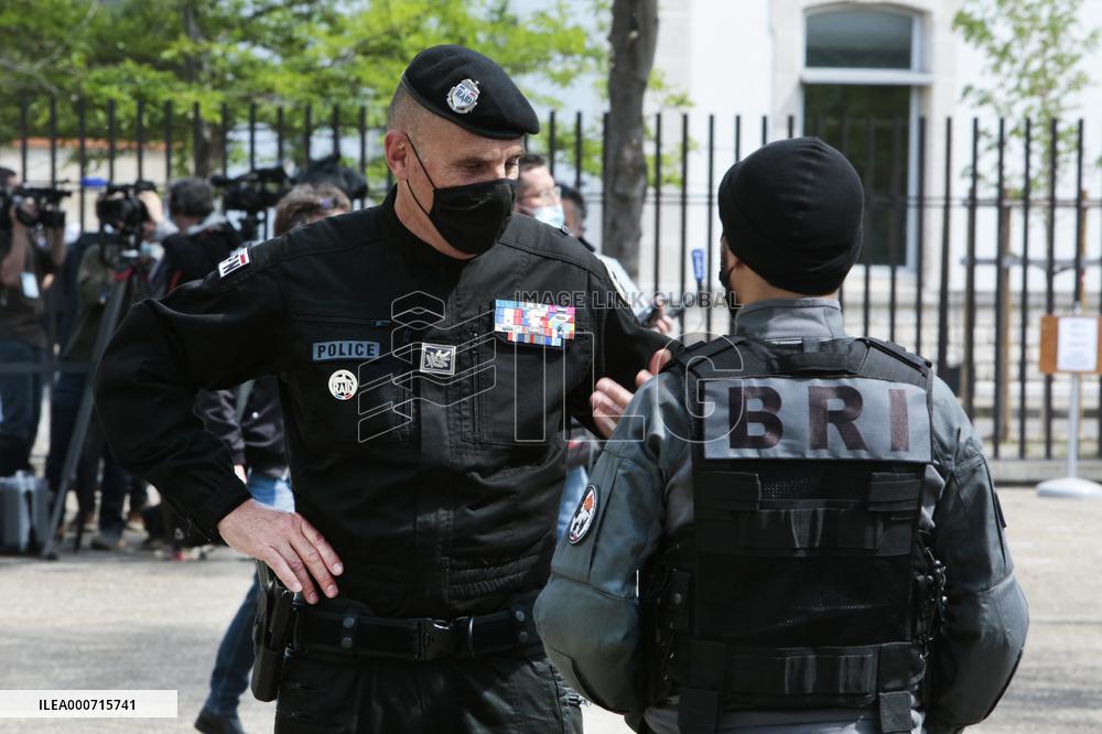 Tribute to police officer killed in Avignon - South of France