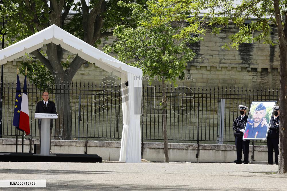 Tribute to police officer killed in Avignon - South of France