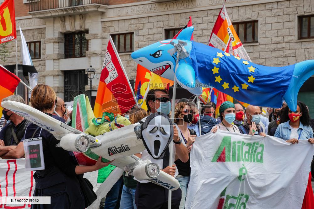 Alitalia Workers Demonstrate - Rome