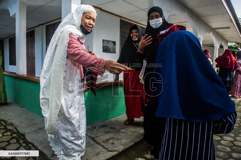 Kuta Tengah Village At The Sinabung Volcano Feet