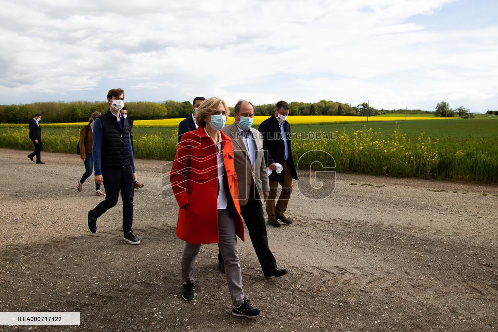 Valerie Pecresse Campaigns - Yvelines