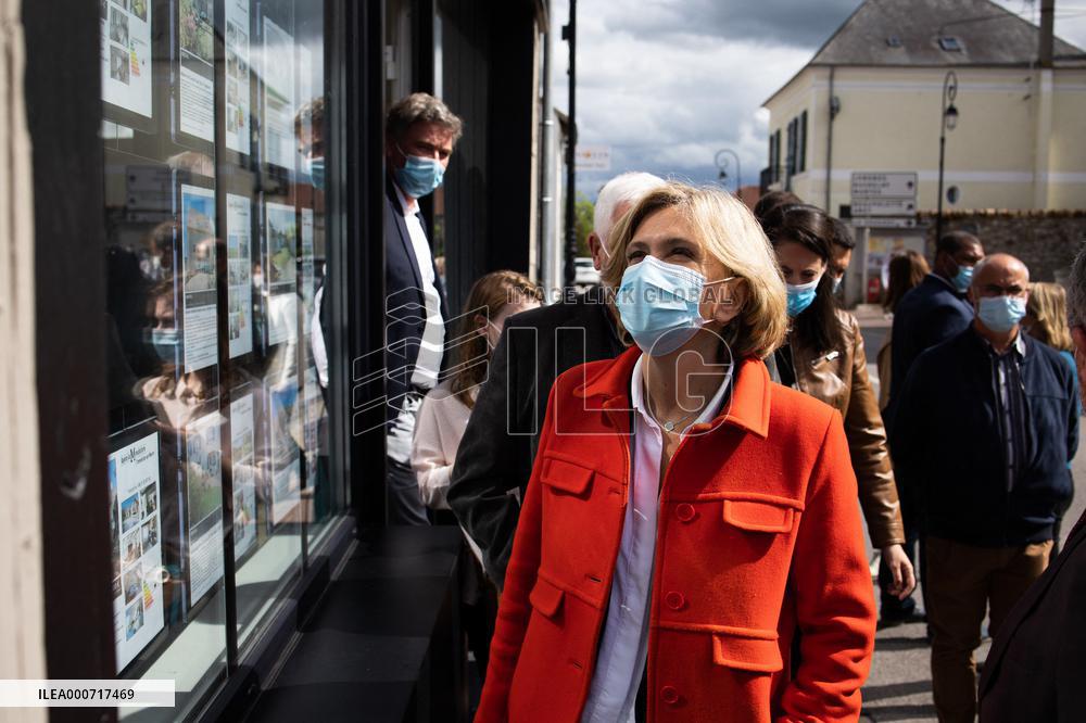 Valerie Pecresse Campaigns - Yvelines