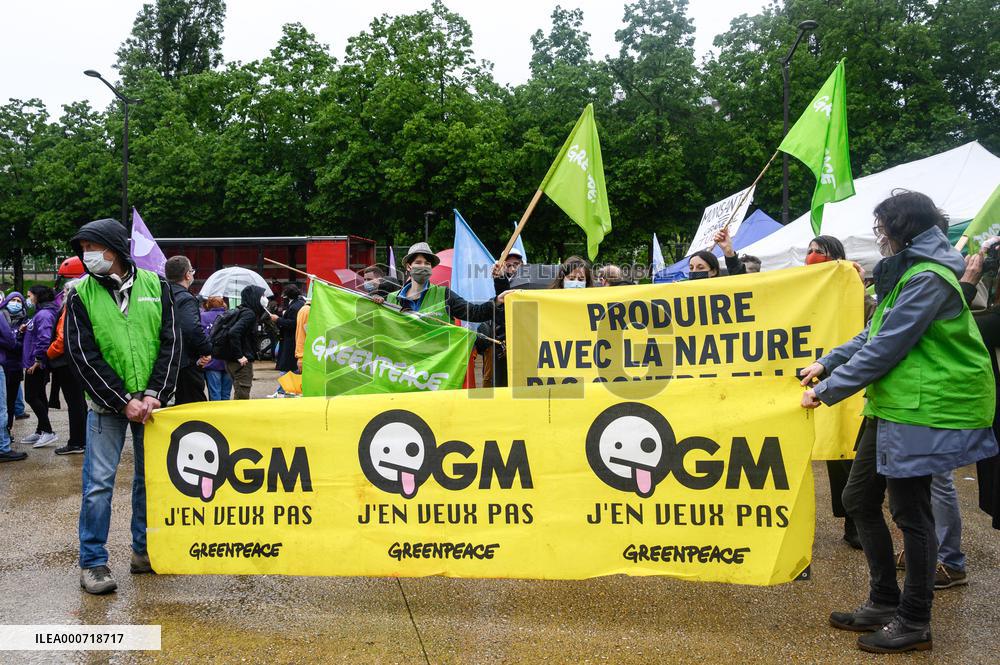 March Against Monsanto-Bayer And Agrochemicals - Paris