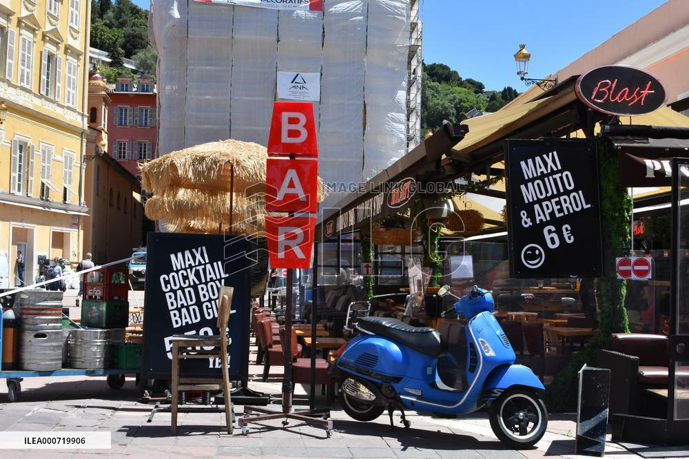 Preparation Of The Reopening Of Bars And Restaurants - French Riviera