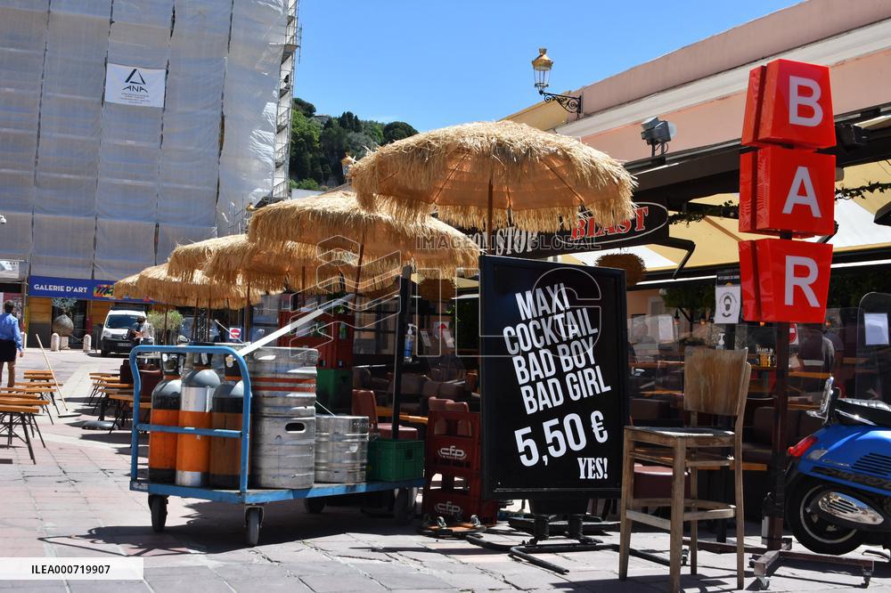 Preparation Of The Reopening Of Bars And Restaurants - French Riviera