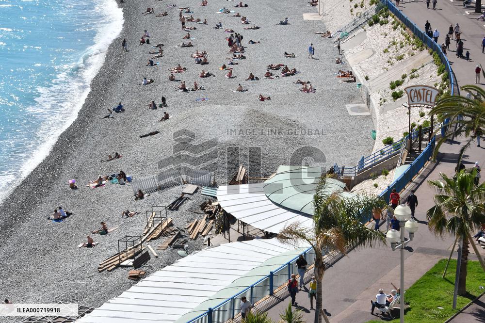 Preparation Of The Reopening Of Bars And Restaurants - French Riviera
