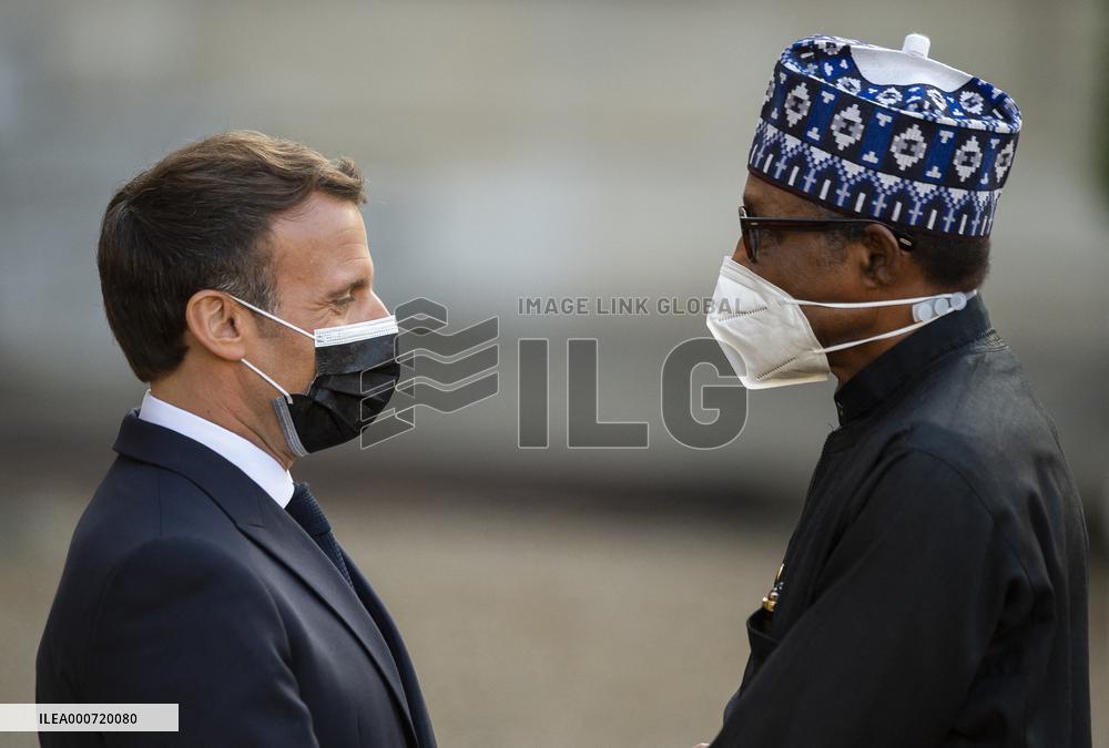 Official Dinner At The Elysee - Paris