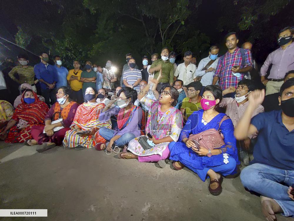 Journalists Stage Protest - Dhaka