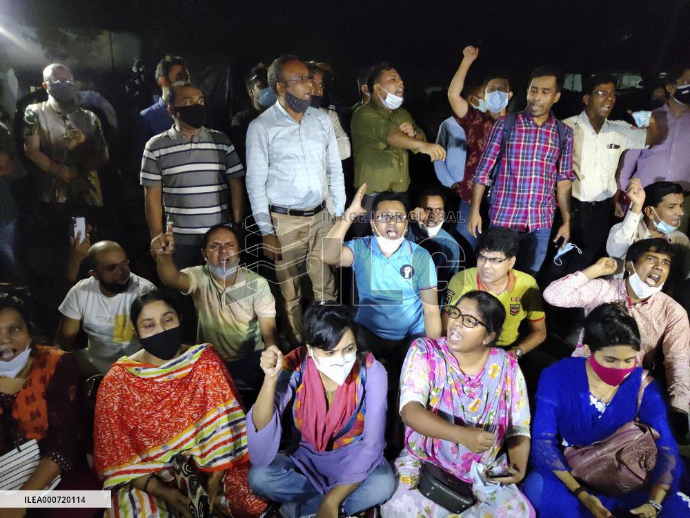 Journalists Stage Protest - Dhaka