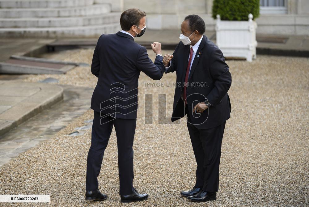 Official Dinner At The Elysee - Paris