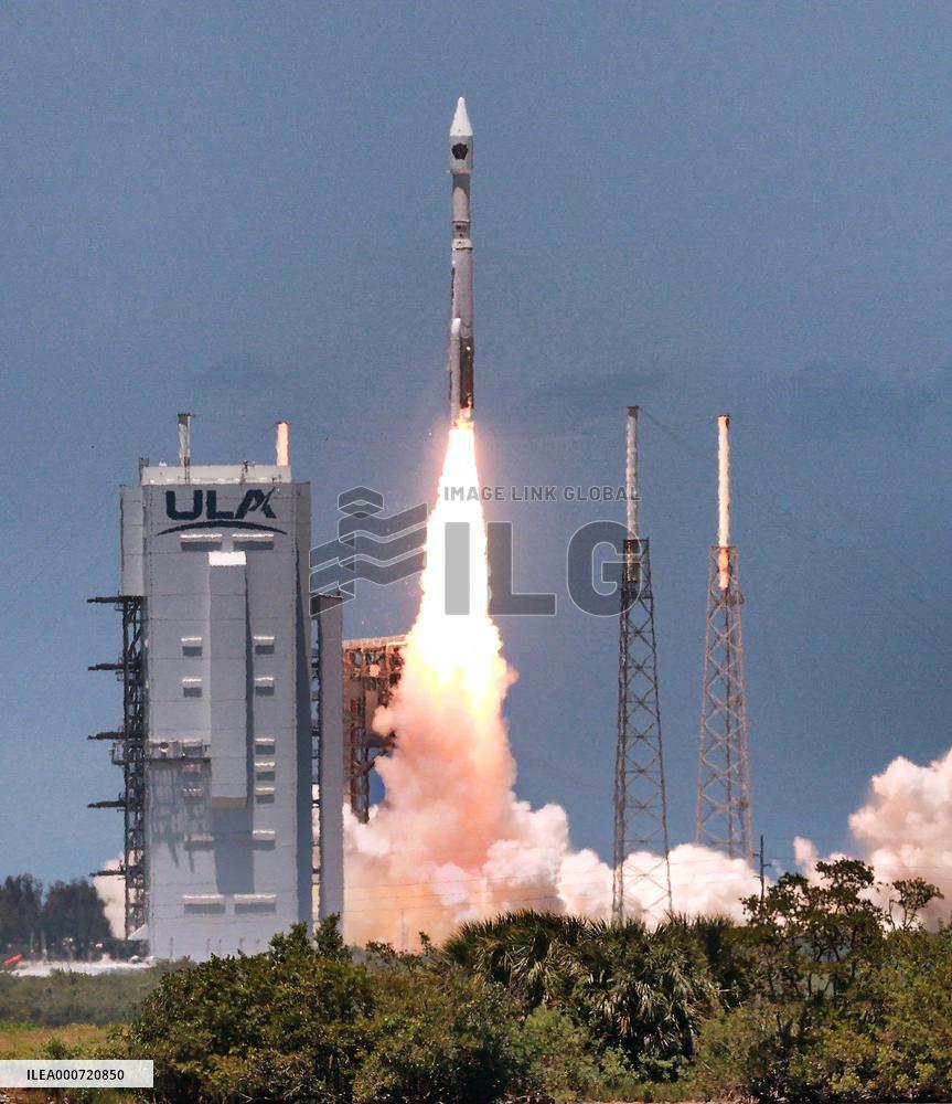 United Launch Alliance Atlas V Rocket Launch - Cape Canaveral