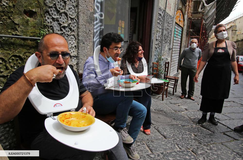 Restaurateurs Protest - Naples