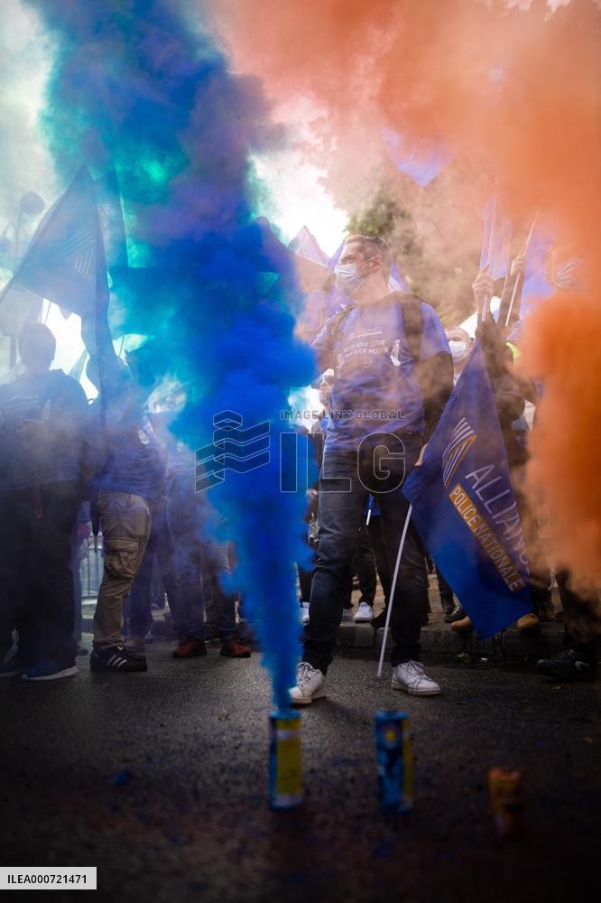 Police Rally In Front Of The National Assembly - Paris