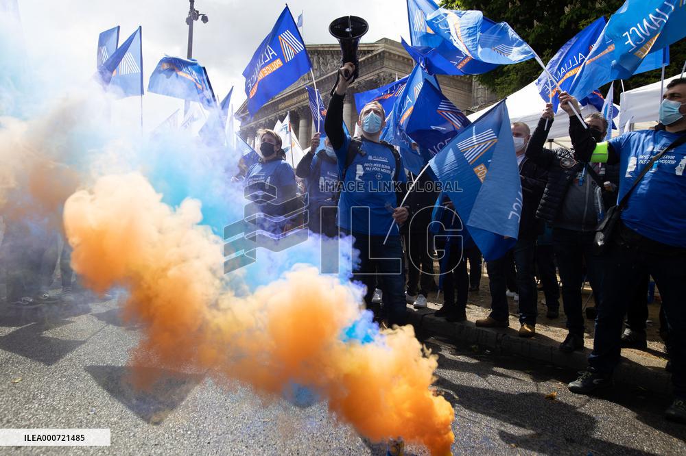 Police Rally In Front Of The National Assembly - Paris