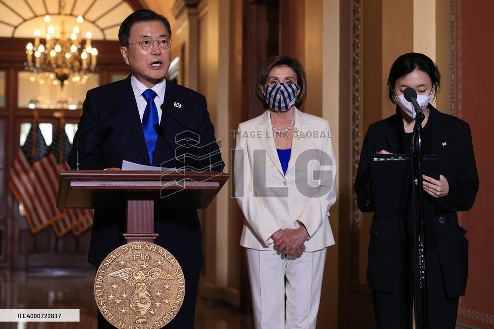Moon And Pelosi Press Conference - Washington