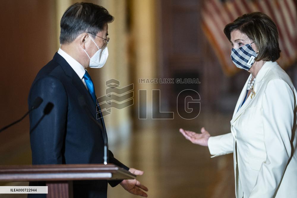 Moon And Pelosi Press Conference - Washington