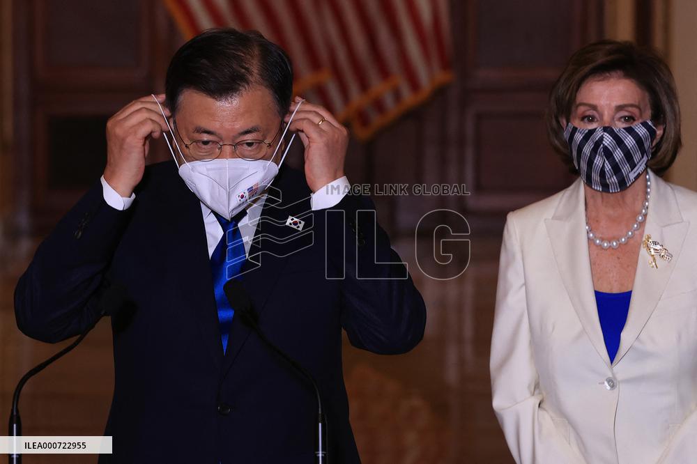 Moon And Pelosi Press Conference - Washington
