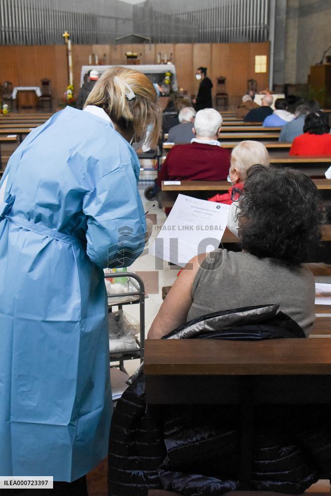 Church Turns Vaccination Centre - Padua