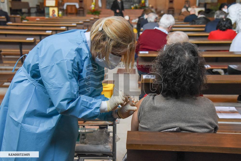 Church Turns Vaccination Centre - Padua