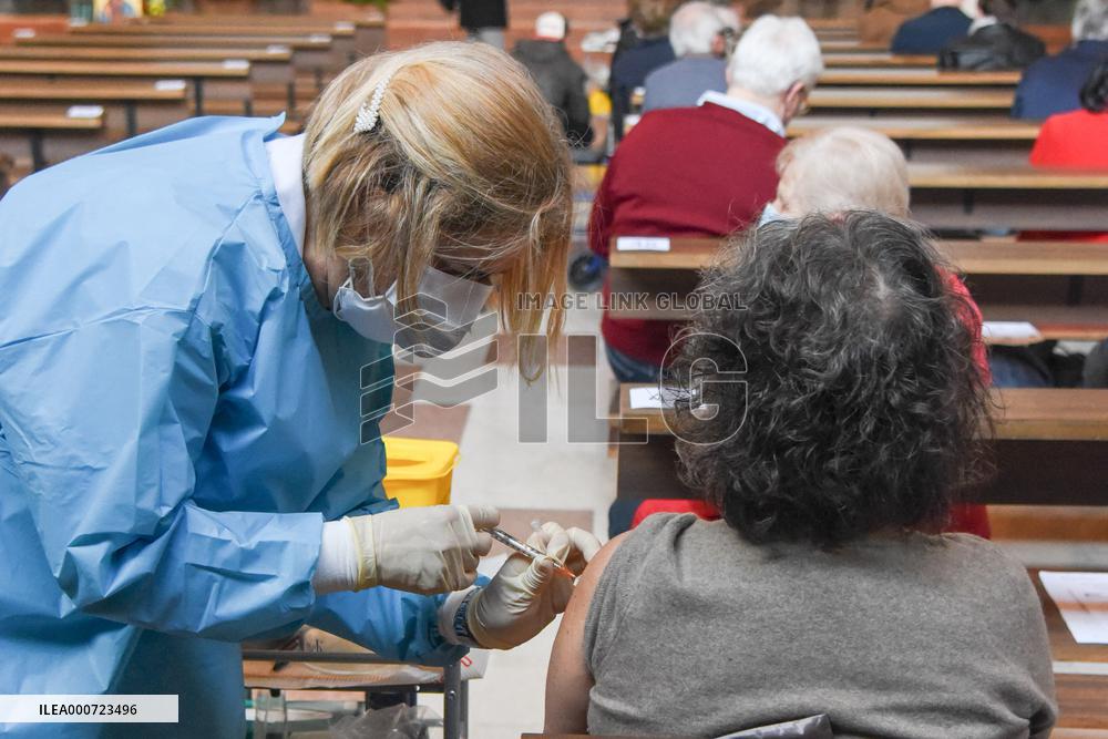 Church Turns Vaccination Centre - Padua