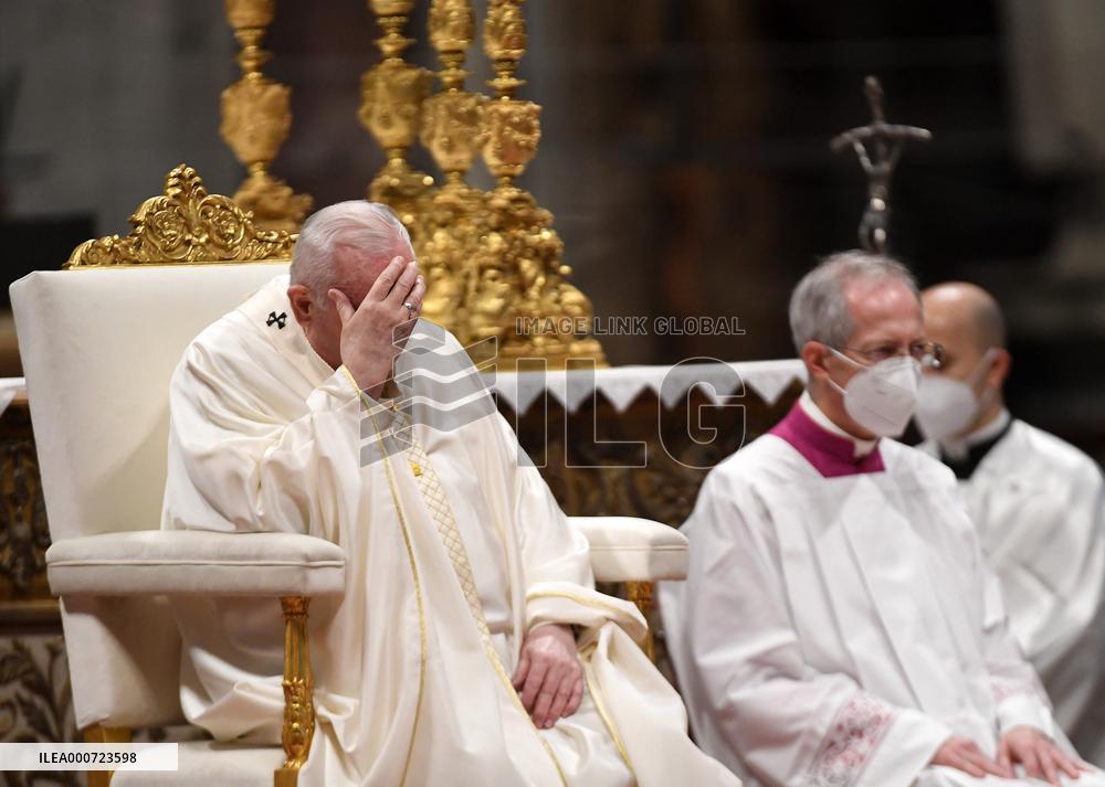 Pope Francis ordains 9 new priests - Vatican