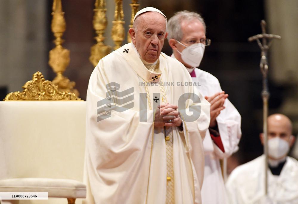 Pope Francis ordains 9 new priests - Vatican
