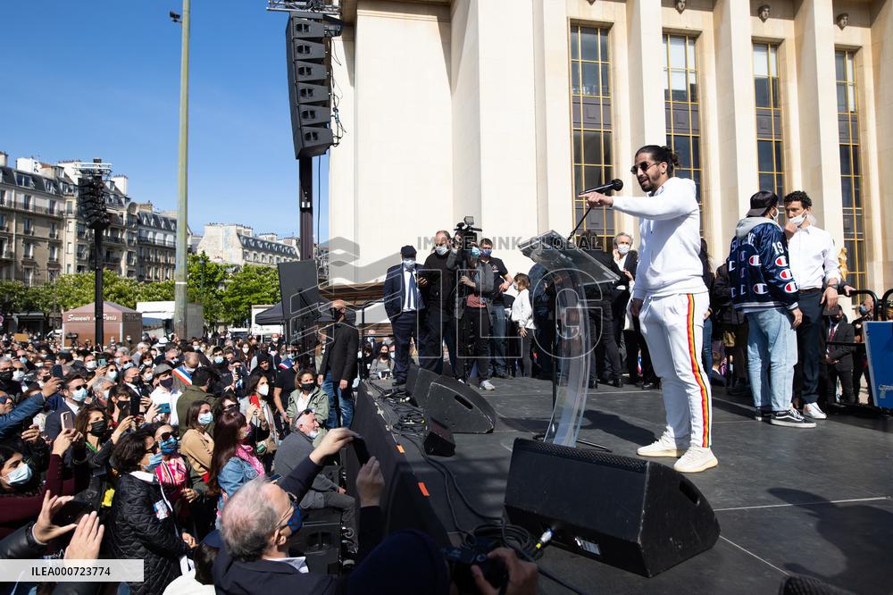 Personalities during the Sarah Halimi gathering - Paris
