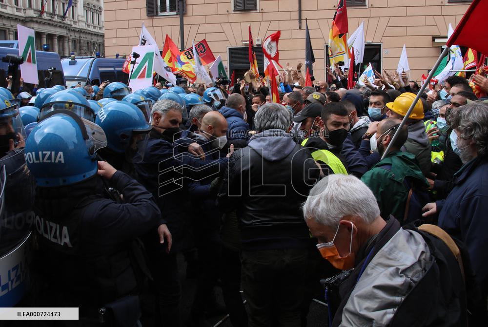 Alitalia Employees Demonstration - Rome