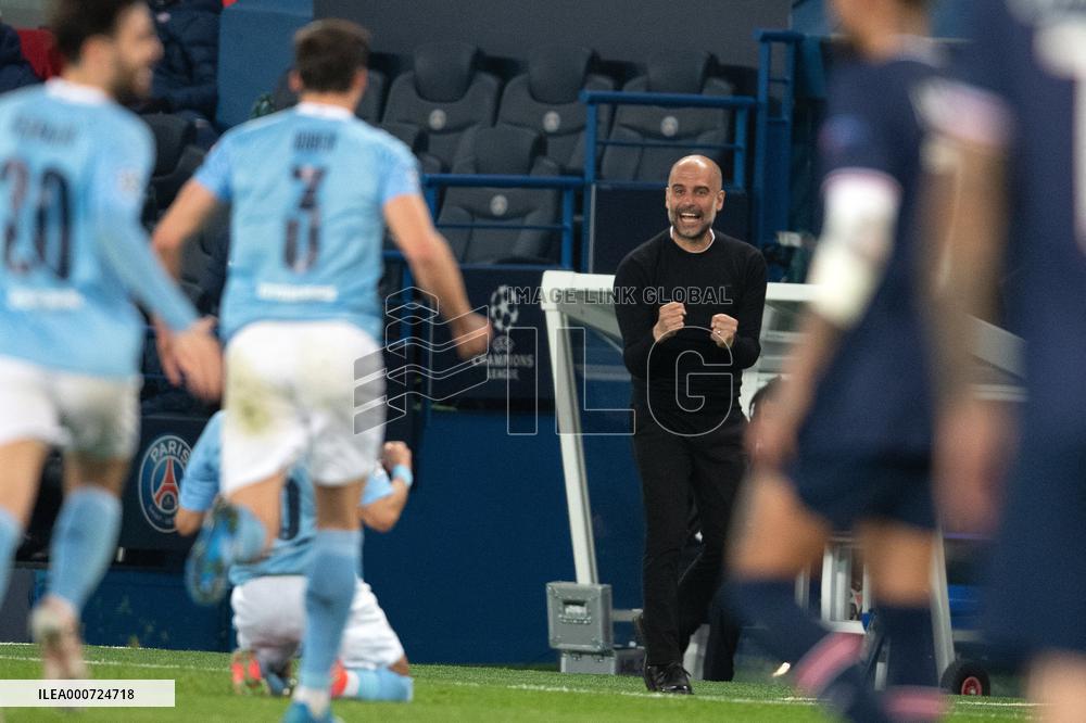 Paris Saint-Germain v Manchester City - UEFA Champions League Semi Final: Leg One.