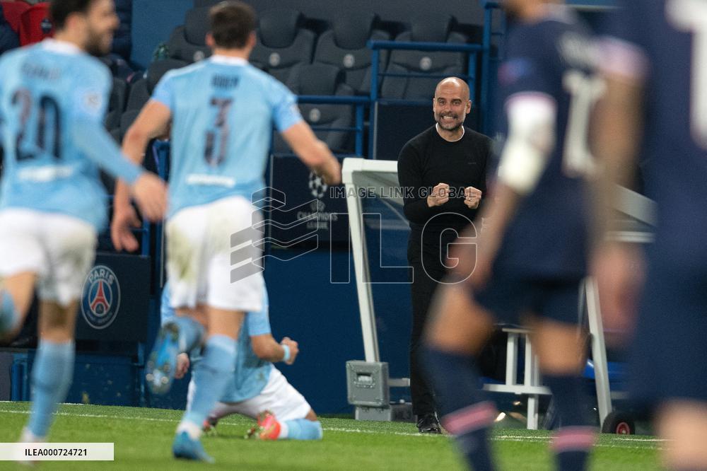 Paris Saint-Germain v Manchester City - UEFA Champions League Semi Final: Leg One.