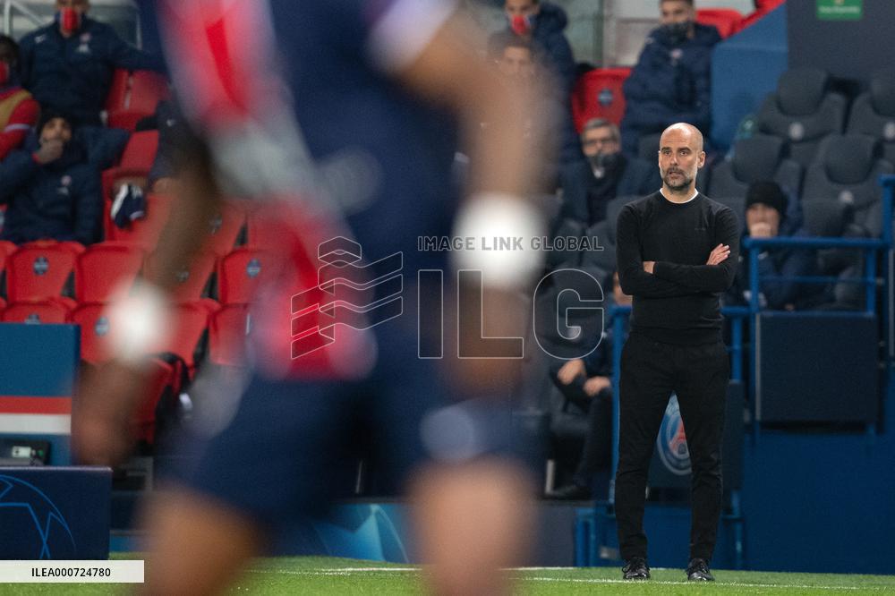 Paris Saint-Germain v Manchester City - UEFA Champions League Semi Final: Leg One.