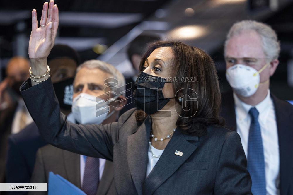 VP Harris visits vaccination site in Baltimore